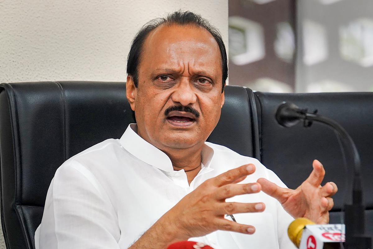 दिशा सालियन प्रकरण… सत्ताधाऱ्यांचा सीबीआयवर विश्वास नाही का? PTI09_12_2022_000142B