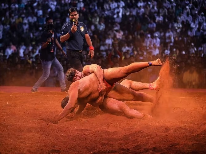 महाराष्ट्र केसरीच्या आखाड्यातून Live WhatsApp Image 2023 01 14 At 5.54.05 PM