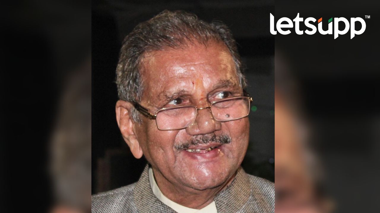 Mahesh Kothare Father : ज्येष्ठ रंगकर्मी अंबर कोठारे यांचं निधन, वयाच्या 96 व्या वर्षी घेतला अखेरचा श्वास
