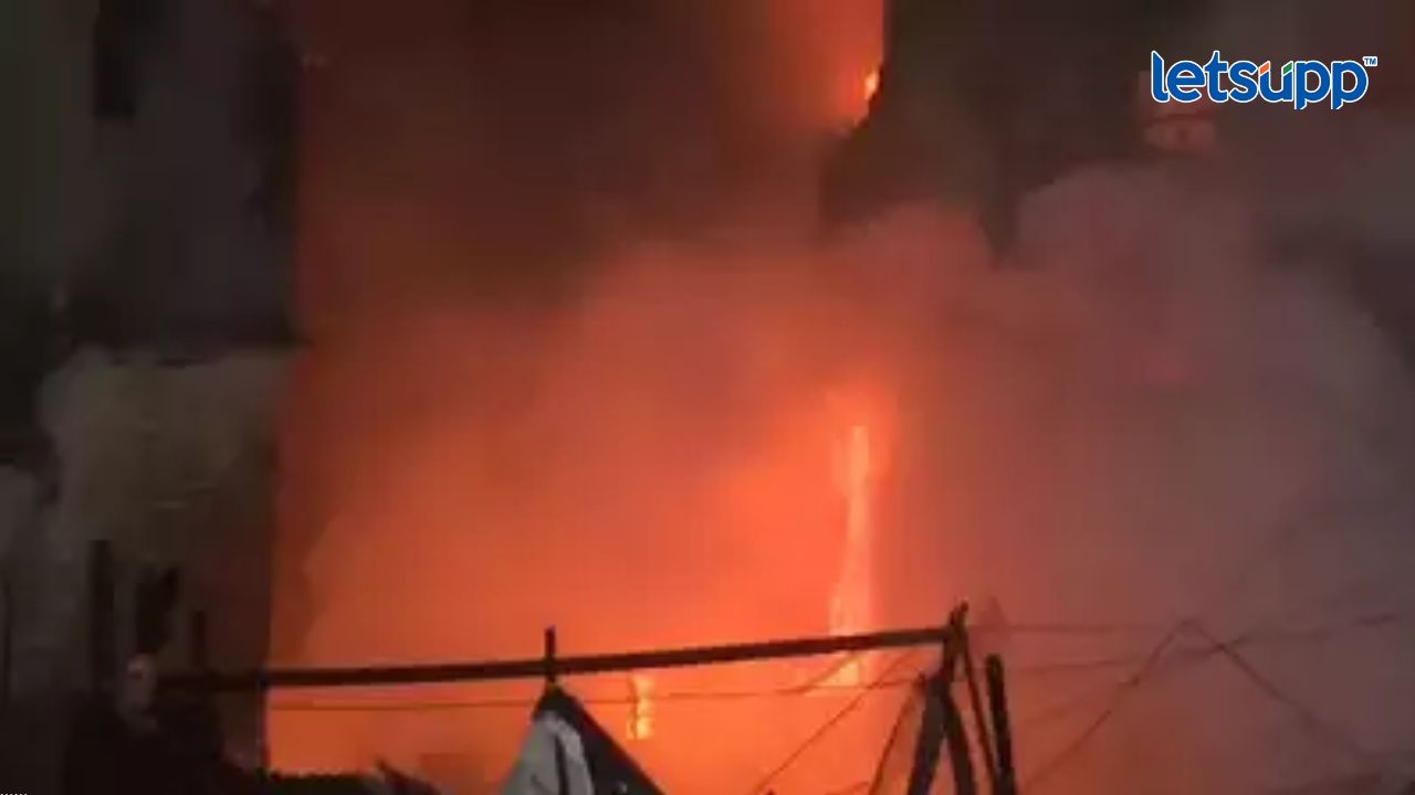 Thane Fire : ठाण्यात दोन इमारतींना भीषण आग, 10 तासांनंतर आग आटोक्यात