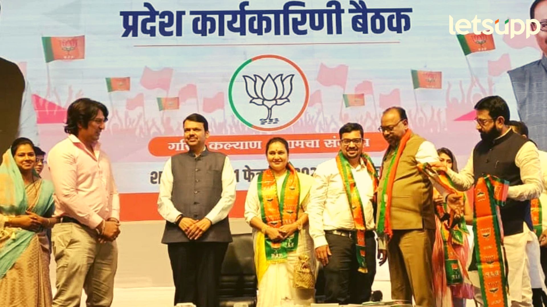 Priya Berde : अभिनेत्री प्रिया बेर्डे आता राष्ट्रवादीतून भाजपामध्ये Untitled Design (26)