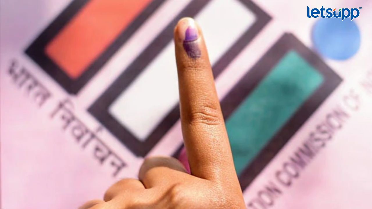 Loksabha Election ला मतदान करा, अन्यथा बॅंक खात्यावरून वजा होणार रक्कम; जाणून घ्या सत्य Lok Sabha Electionमतदानासाठी कामगारांना मिळणार पगारी सुट्टी; कामगार उपायुक्तांचे निर्देश