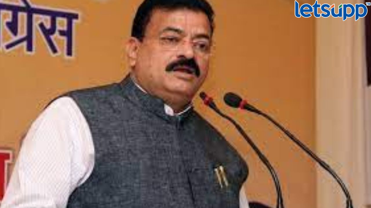 निवडणूक आयोगाचा निर्णय लोकशाहीला मारक – भास्कर जाधव Hk Patil (5)