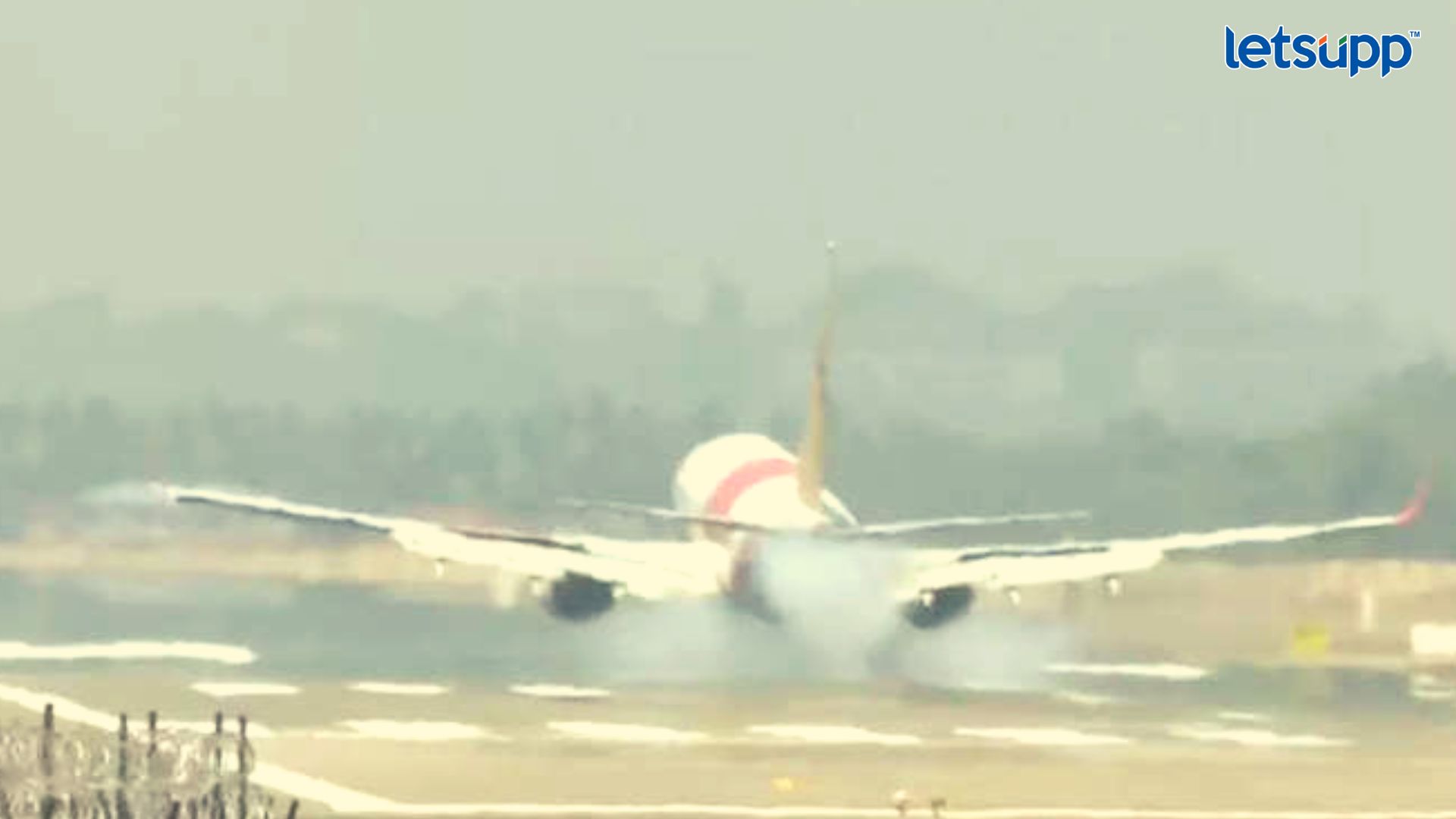 International Airport आणीबाणी घोषित; एअर इंडियाच्या विमानाचे थरारक इमर्जन्सी लँडिंग Important Update Regarding Shreyas Iyer Fitness Has Come Out (74)