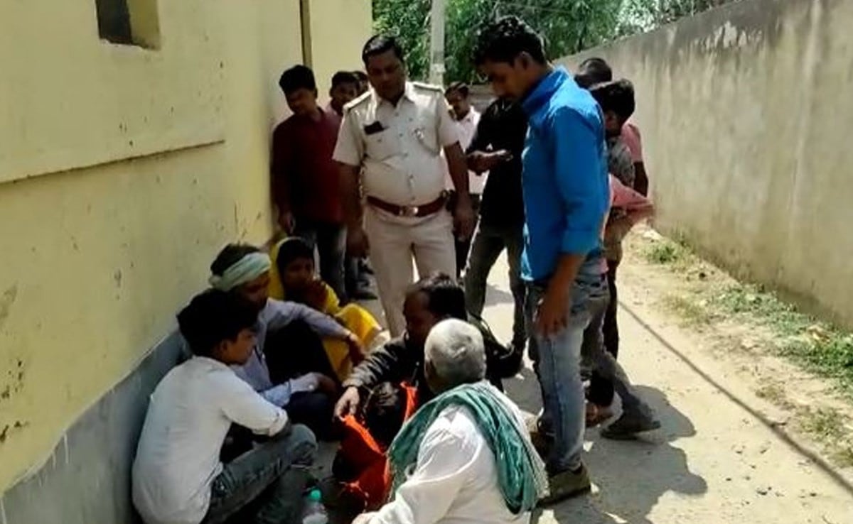 गृहपाठ न केल्याने शाळेच्या संचालकाने मुलाला केली बेदम मारहाण 11
