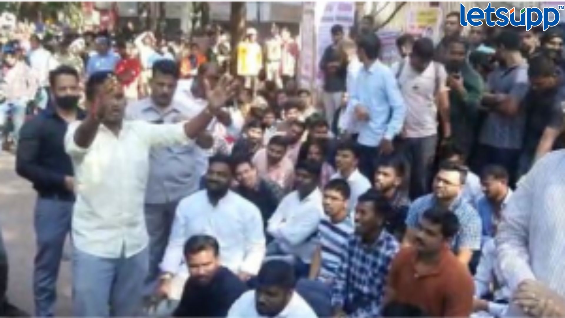 MPSC Exam विद्यार्थ्यांसाठी खुशखबर : ७५ हजार पदभरतीसाठी वयोमर्यादा वाढली! MPSC Strike