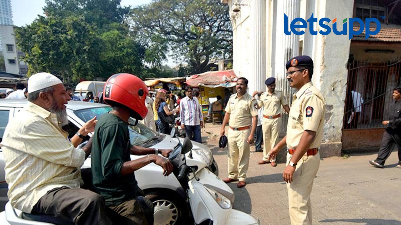 पुण्यात RTO ची दबंगगिरी, विद्यापीठात घुसून वाहनांवर कारवाई Untitled Design   2023 03 21T180641.034