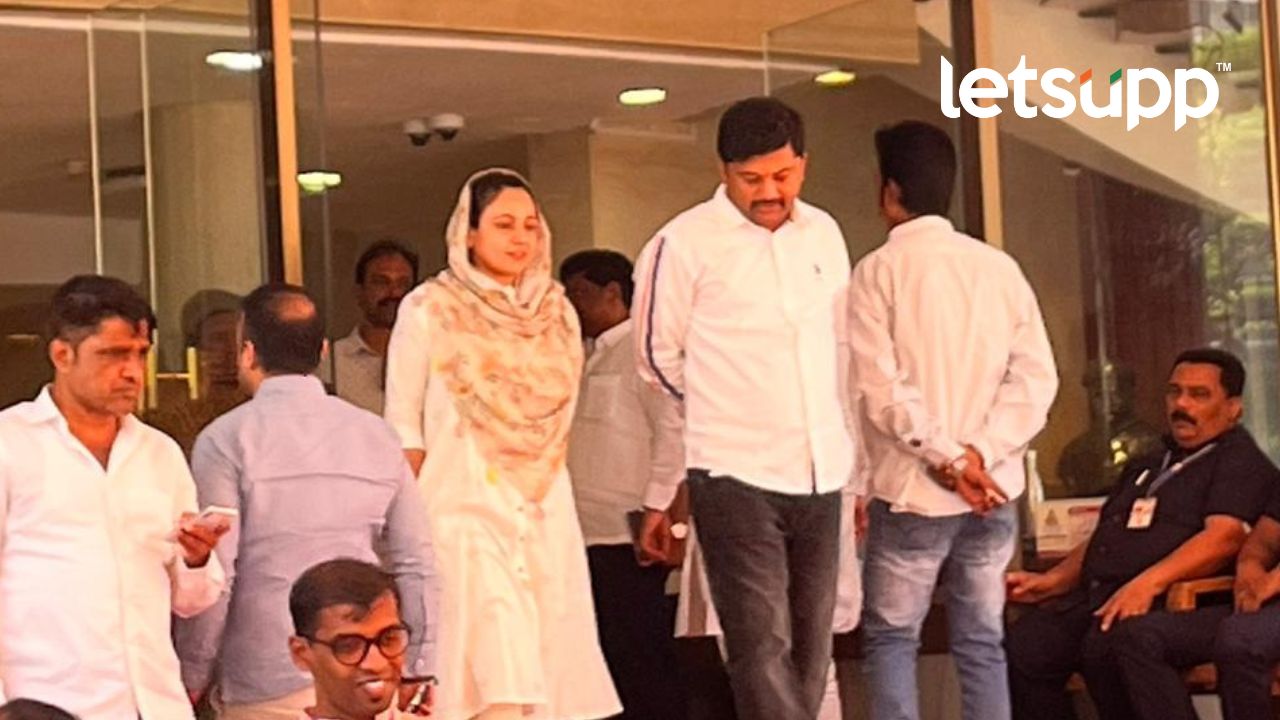 नवाब मालिकांची कन्या अजित पवारांच्या भेटीस, ‘या’ विषयवार झाली चर्चा Untitled Design   2023 03 21T183130.855