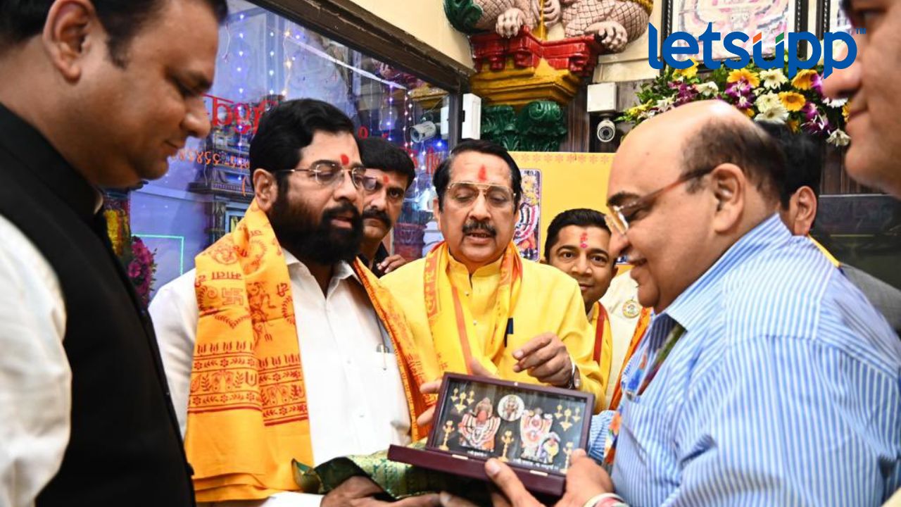 मुंबादेवी मंदिर परिसराचा पुनर्विकास होणार; मुख्यमंत्र्यानी दिले आश्वासन Untitled Design 2023 03 30T161424.277