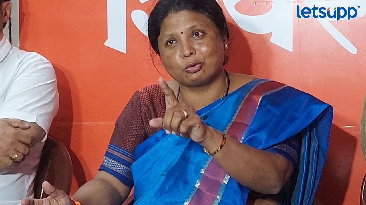 Sushma Andhare : एकनाथ शिंदे फक्त कळसुत्री बाहुली, फडणवीस खरे सूत्रधार Untitled Design (53)