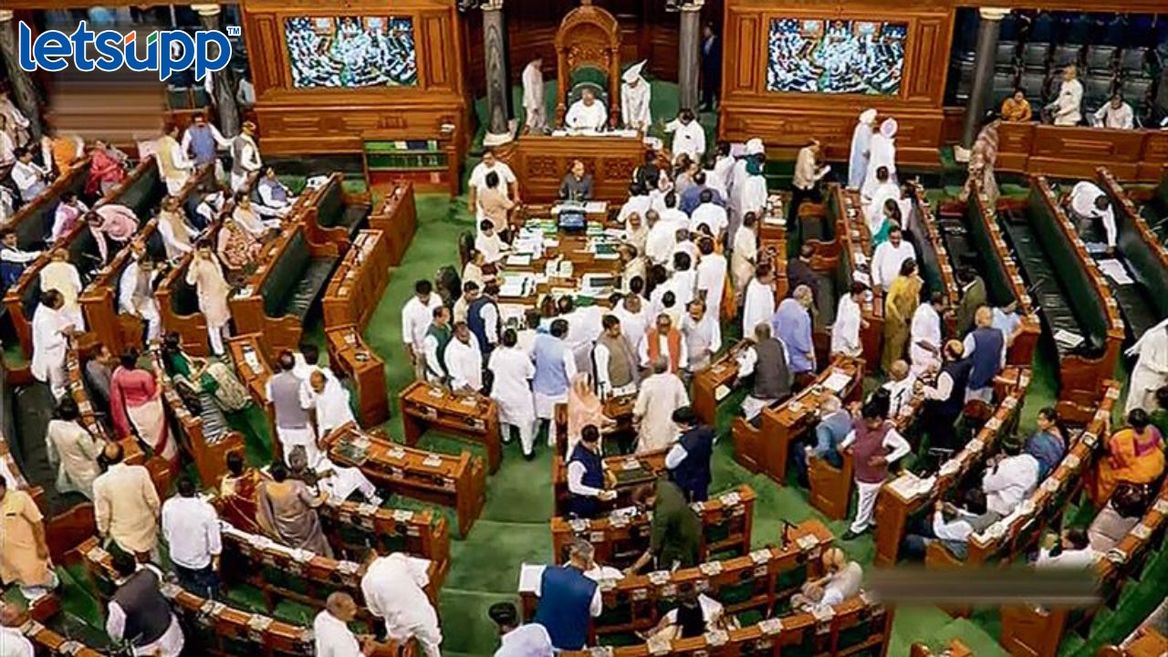राहुल गांधींना बोलू द्या, अगोदर ‘त्या’ विधानाबद्दल माफी मागा; संसदेत मोठा गदारोळ Untitled Design (9)