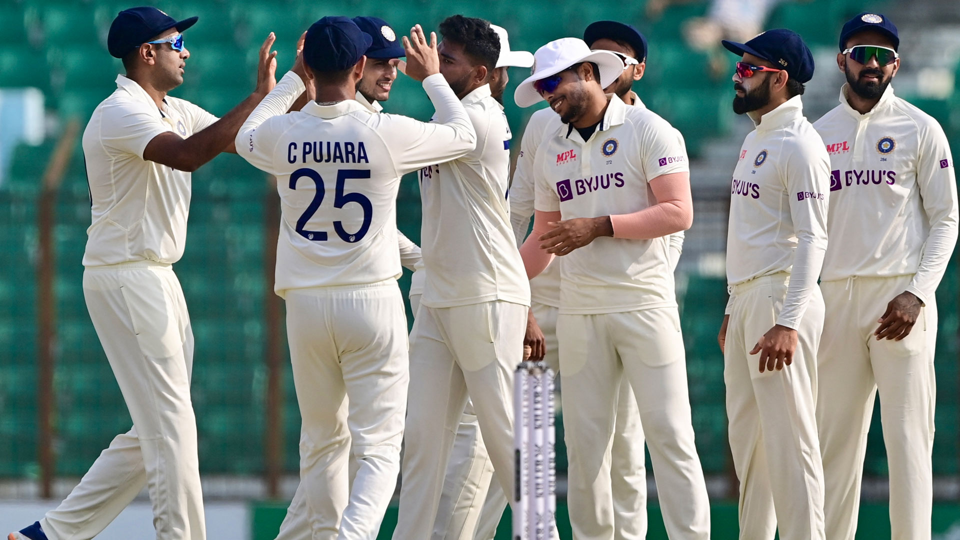WTC Final: टीम इंडियाला मोठा धक्का, जसप्रीत बुमराहनंतर आता हा अनुभवी गोलंदाज दुखापतीमुळे बाहेर! 41
