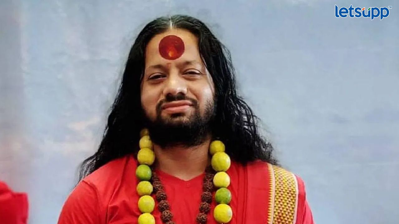 Kalicharan Maharaj : ‘गोडसे जेवढे वाचाल, तेवढे त्यांचे भक्त व्हाल; त्यांनी गांधींबाबत जे केलं ते योग्यच’ Untitled Design 2023 04 01T160235.301