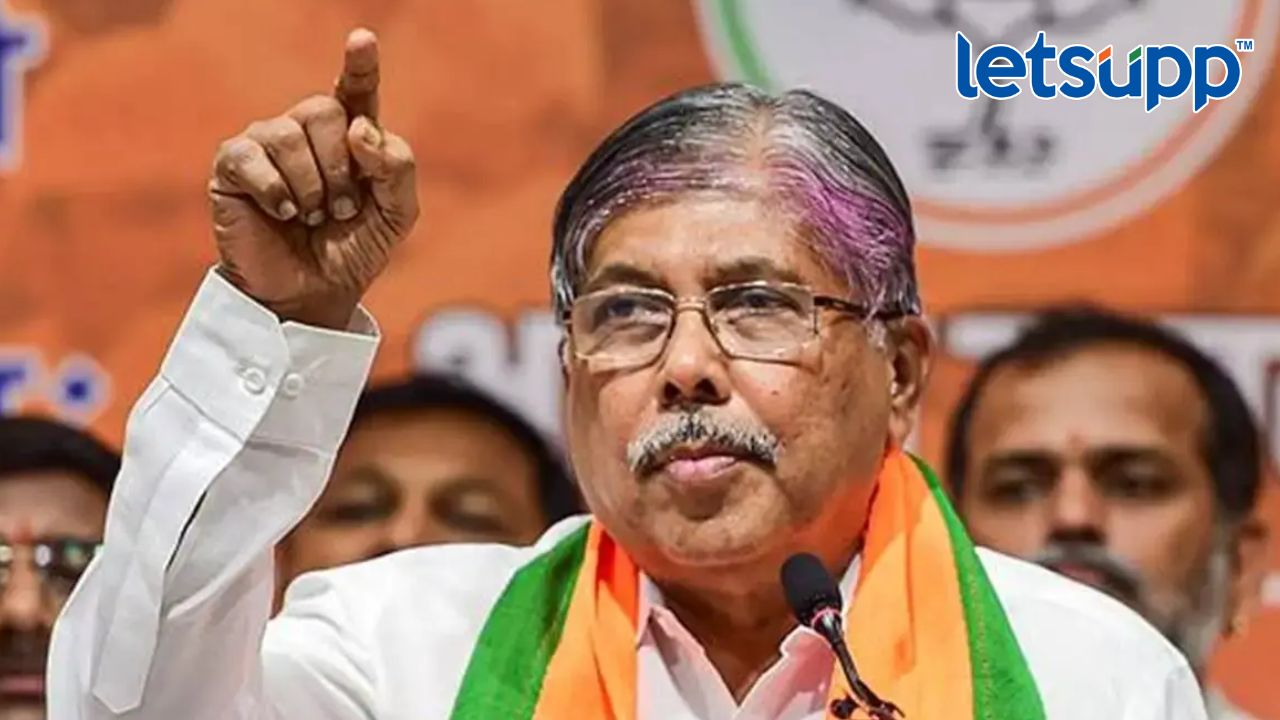 चंद्रकांतदादांची गुगली : ठाकरे आणि शिंदे अशा दोन तलवारी एकत्र ठेवणार Untitled Design (60)