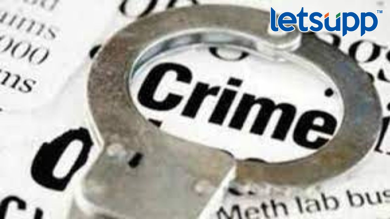 Ahmednagar Crime : अवैध धंद्यांची तक्रार केली म्हणून राजकीय गुंडांकडून वकिलाला बेदम मारहाण अवैध धंद्यांची तक्रार केली म्हणून राजकीय गुंडांकडून वकिलाला बेदम मारहाण