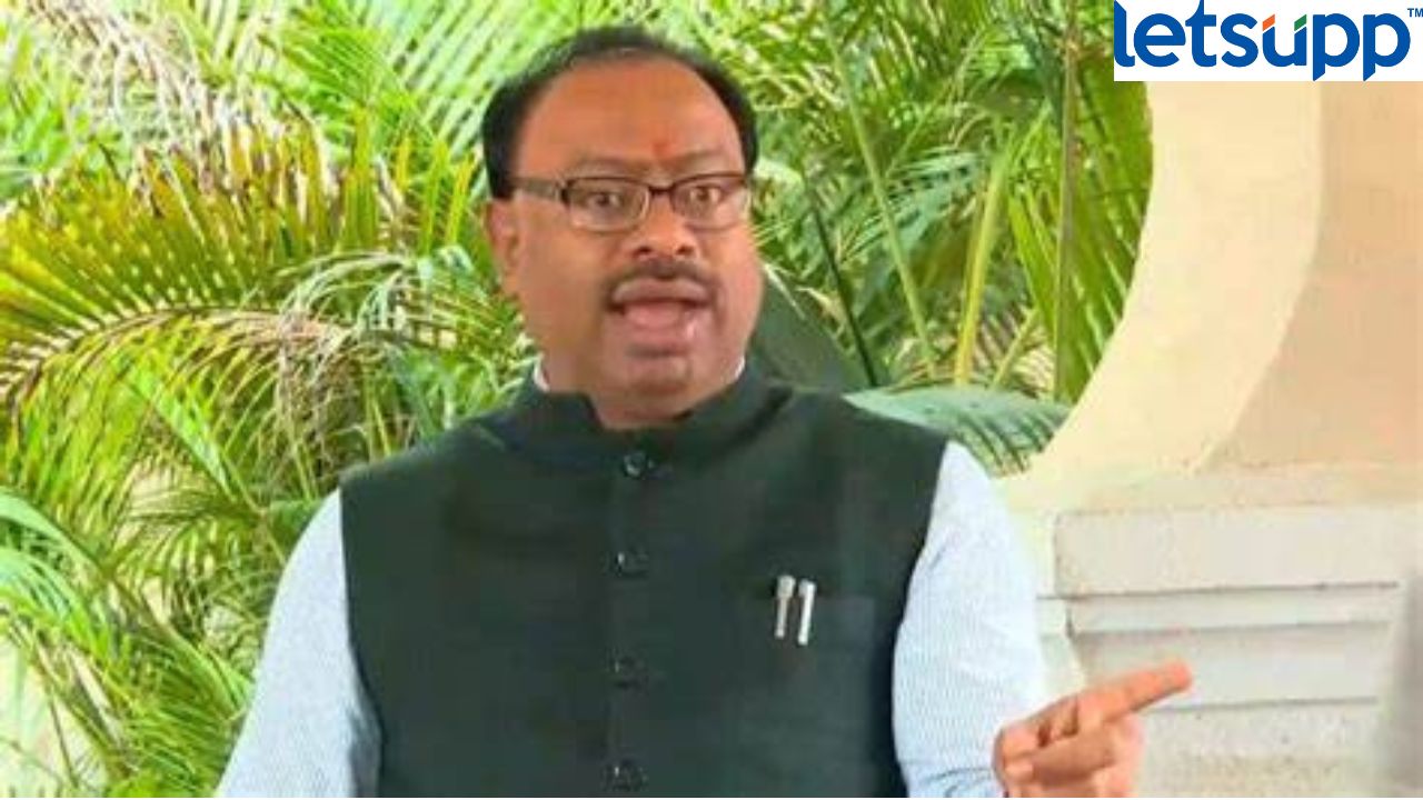 ‘पुढल्या अधिवेशनापर्यंत थांबा, विरोधी पक्ष फुटलेला असेल’; बावनकुळेंच्या वक्तव्याने खळबळ Bawankule