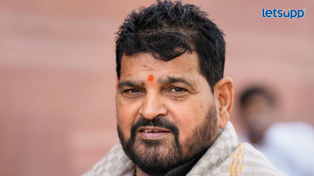 Wrestlers Protest: कुस्तीपटूंच्या आरोपांमुळं ब्रिजभूषण सिंह भावूक, म्हणाले… Brijbhushan Singh