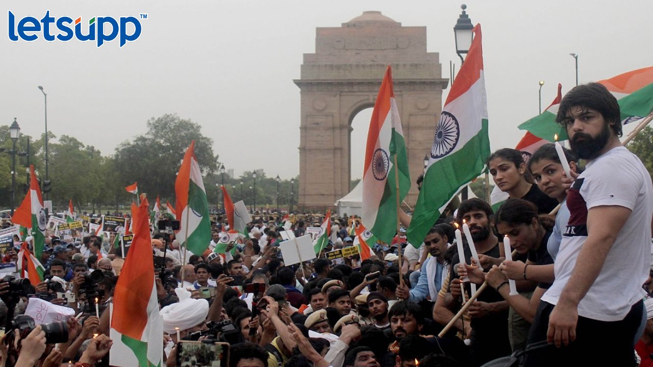 कुस्तीपटू आक्रमक; नवीन संसद भवनाच्या उद्घाटनाच्या दिवशी महापंचायत UPSC Exam (2)