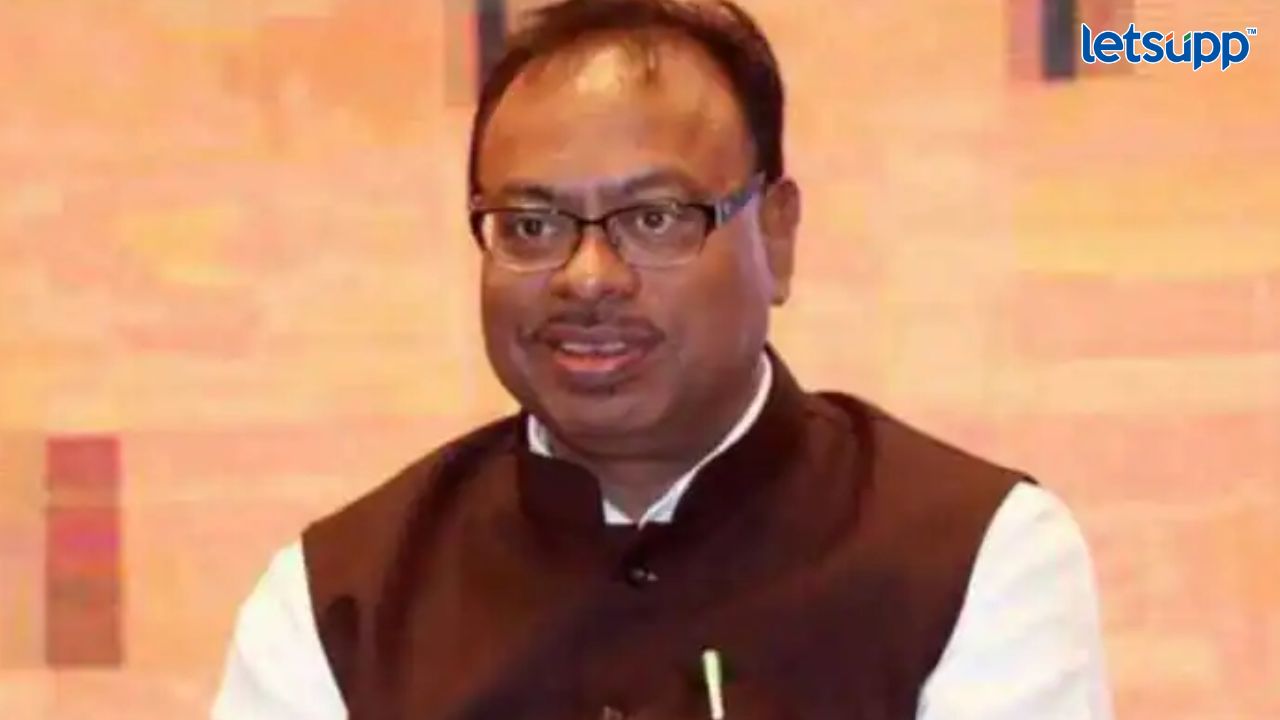 महाविकास आघाडीला ढील पडणे हे उद्धव ठाकरेंच्या नेतृत्वावर प्रश्नचिन्ह; बावनकुळेंची टीका Untitled Design 2023 05 03T141206.688