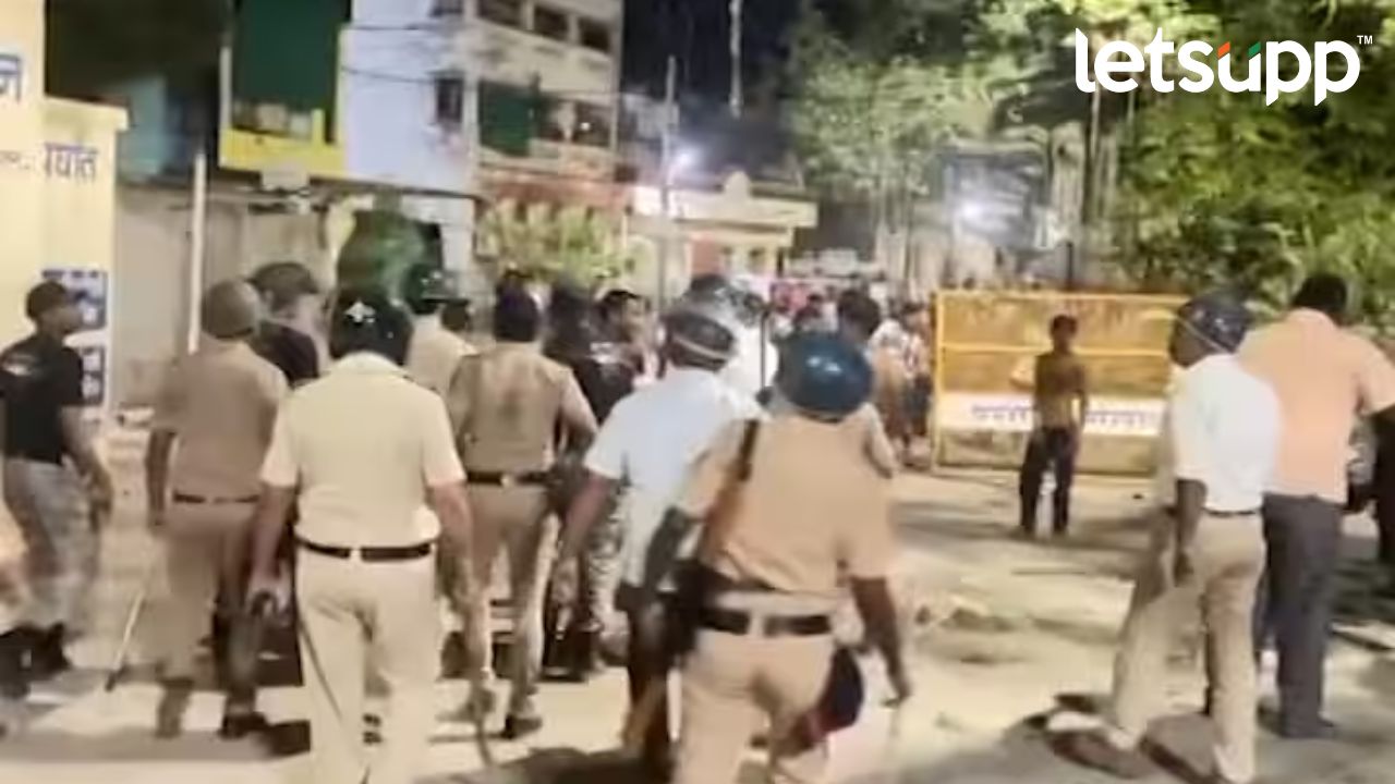 अकोल्यात राडा! सोशल मीडियावर वादग्रस्त पोस्ट, दगडफेकीत एका जणाचा मृत्यू Akola Violence