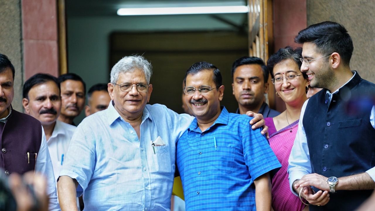 मोदींना पाठिंबा देणार की देशातील लोकांना? केजरीवालांचा काँग्रेसला खोचक सवाल Arvind Kejriwal