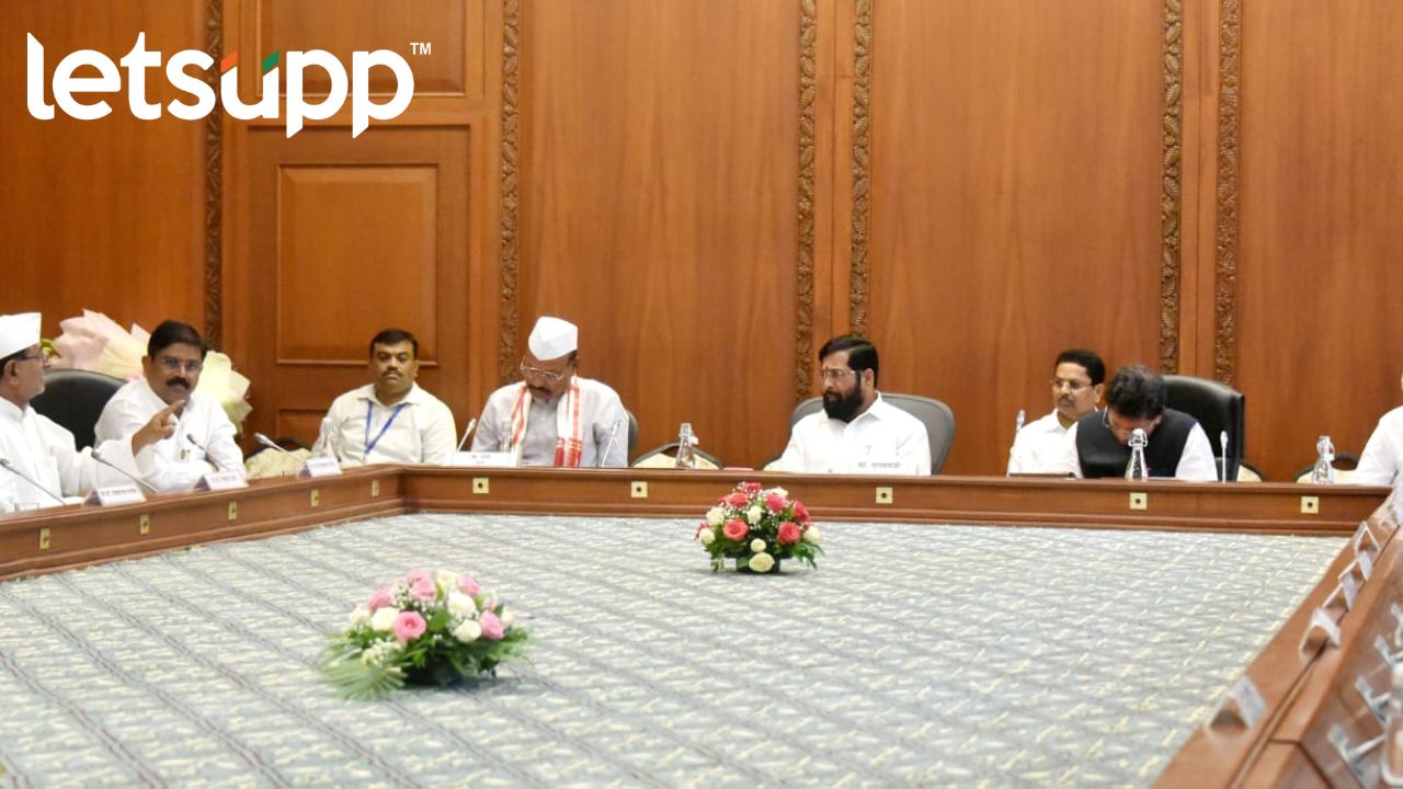 95 हजार कोटींची गुंतवणूक येणार ; नवीन आयटी पॉलिसी कशी असणार? Dhangar Reservation : धनगर आरक्षणाला पुन्हा समिती? कॅबिनेटमध्ये होणार मोठा निर्णय