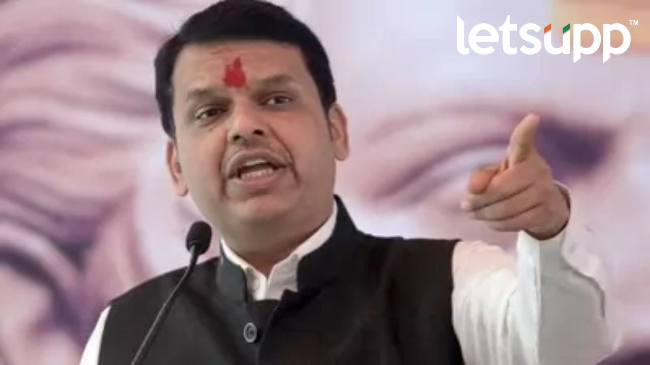 Devendra Fadnvis : उद्धव ठाकरेंना आता बारसूचा खांदा मिळालायं… Devendra Fadnvis