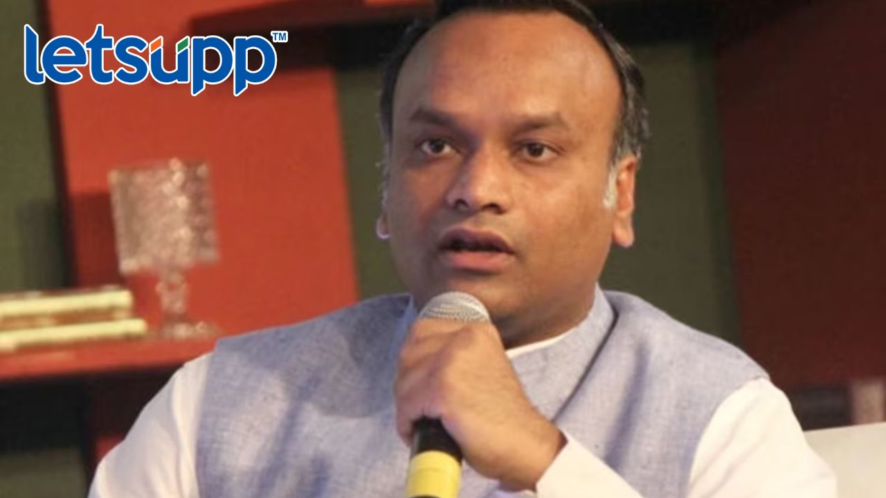 मोदींबद्दल अपशब्द; मल्लिकार्जून खर्गेंच्या मुलाला निवडणूक आयोगाची नोटीस… Kharge