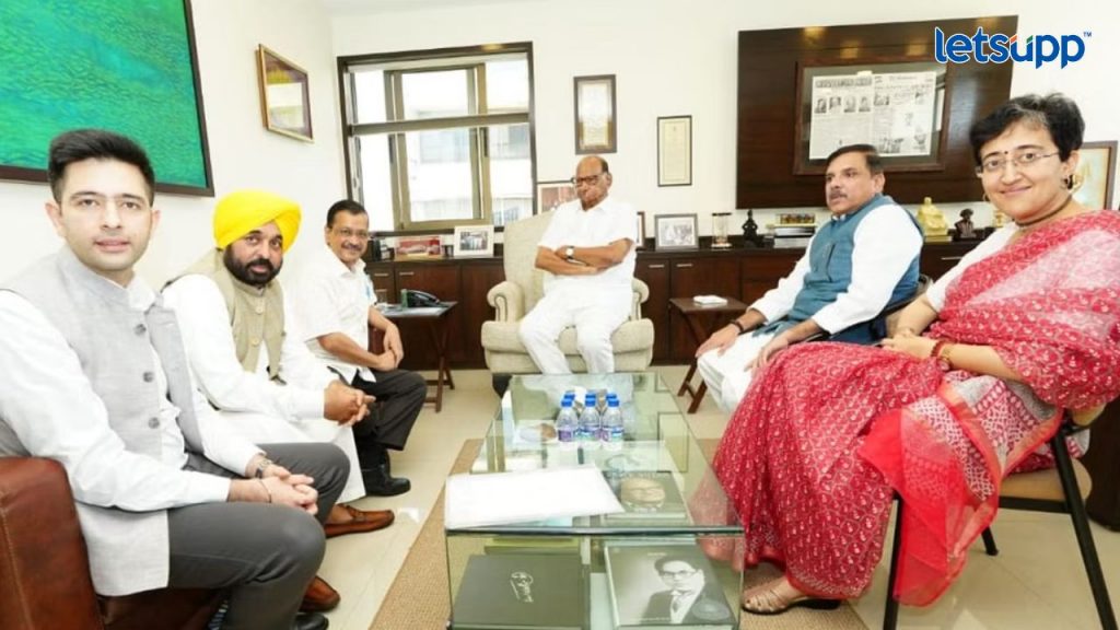 Sharad Pawar Arvind Kejariwal