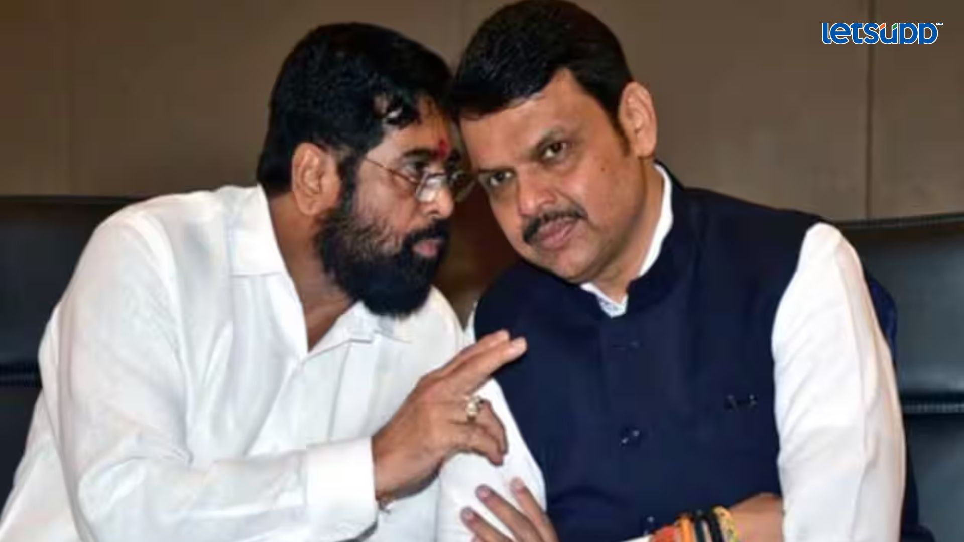 शिंदे उत्कृष्ट पण फडणवीसांशी तुलना नको; जाहिरातबाजीनंतर बावनकुळेंचा इशारा Letsupp Image 2023 06 14T133357.968