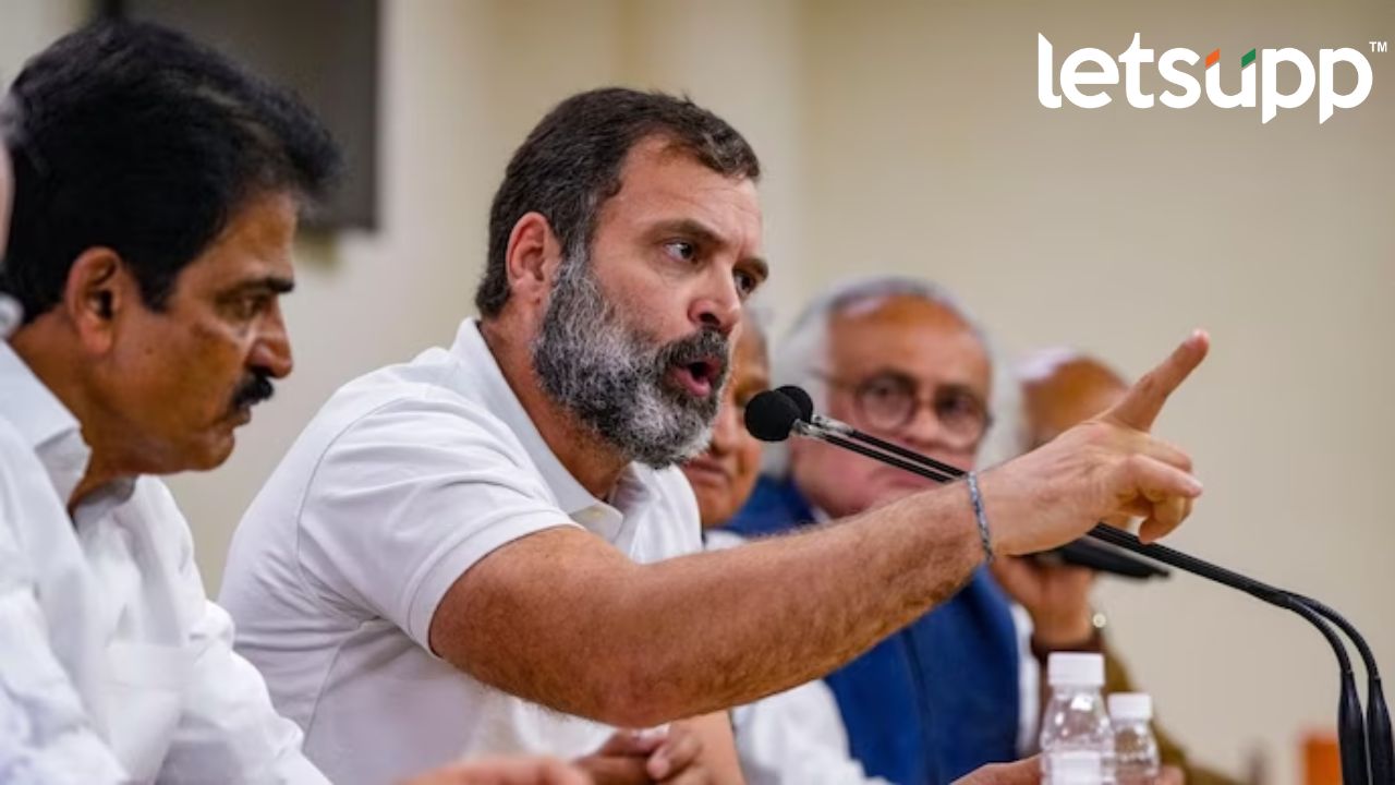 Rahul Gandhi : संविधानावर भाजपसह संघाचं आक्रमण, विरोधकांच्या बैठकीतून राहुल गांधी बरसले… Rahul Gandhi