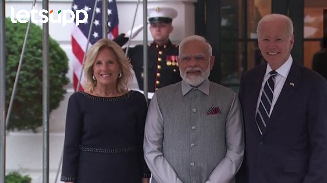 PM Modi America Tour : भर पावसात अमेरिकेकडून पंतप्रधान मोदींना गार्ड ऑफ ऑनर; बायडन दाम्पत्याकडून व्हाईट हाऊसमध्ये स्वागत Untitled Design 2023 06 22T090125.527