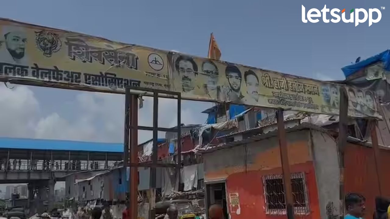 Thackeray Group Office : ठाकरे गटाला आणखी एक दणका; वांद्रे पूर्वमधील कार्यालयावर बीएमसीची कारवाई Untitled Design 2023 06 22T141903.580
