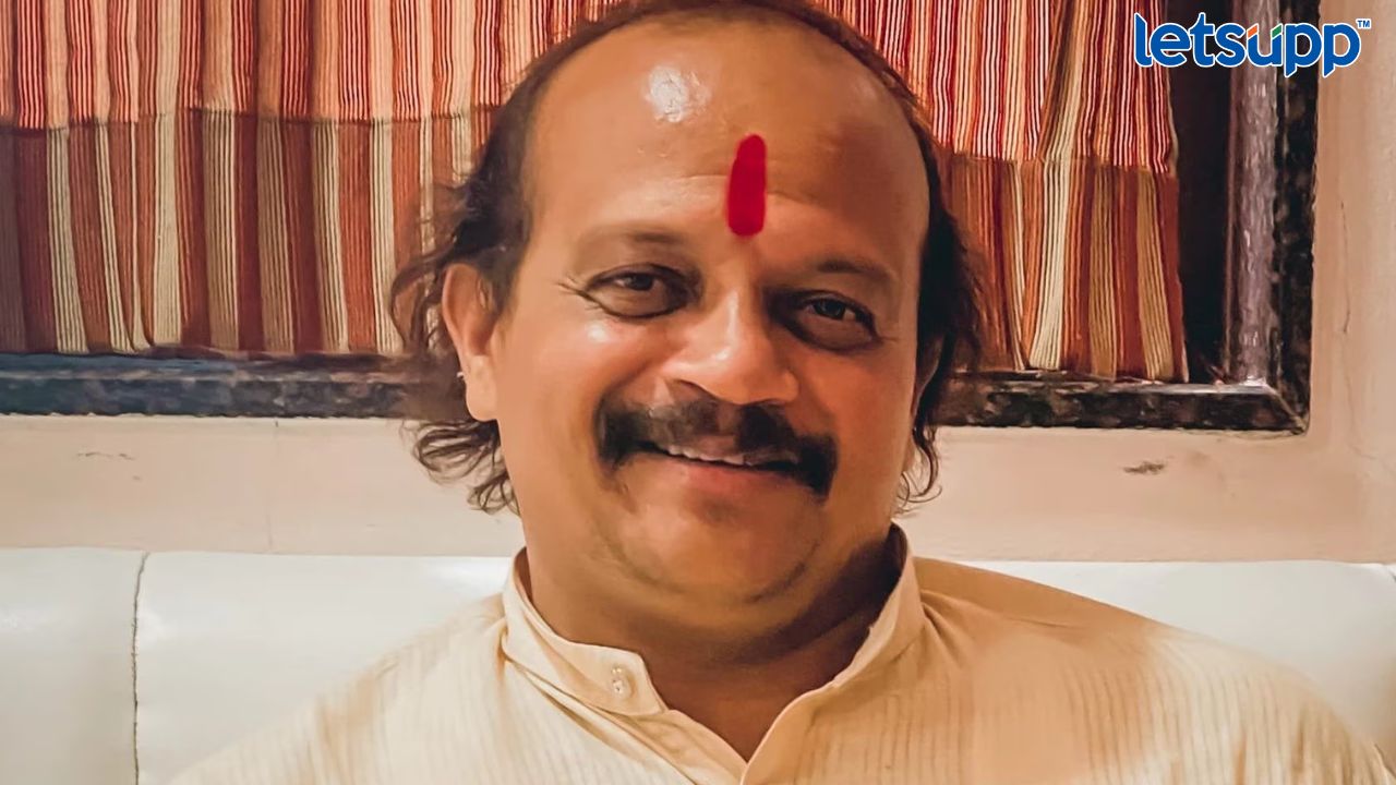 Vasant More : पुण्याच्या मैदानात ‘तात्यांची’ एन्ट्री; काँग्रेस-राष्ट्रवादीच्या संघर्षात मनसेने आणली रंगत Untitled Design (56)