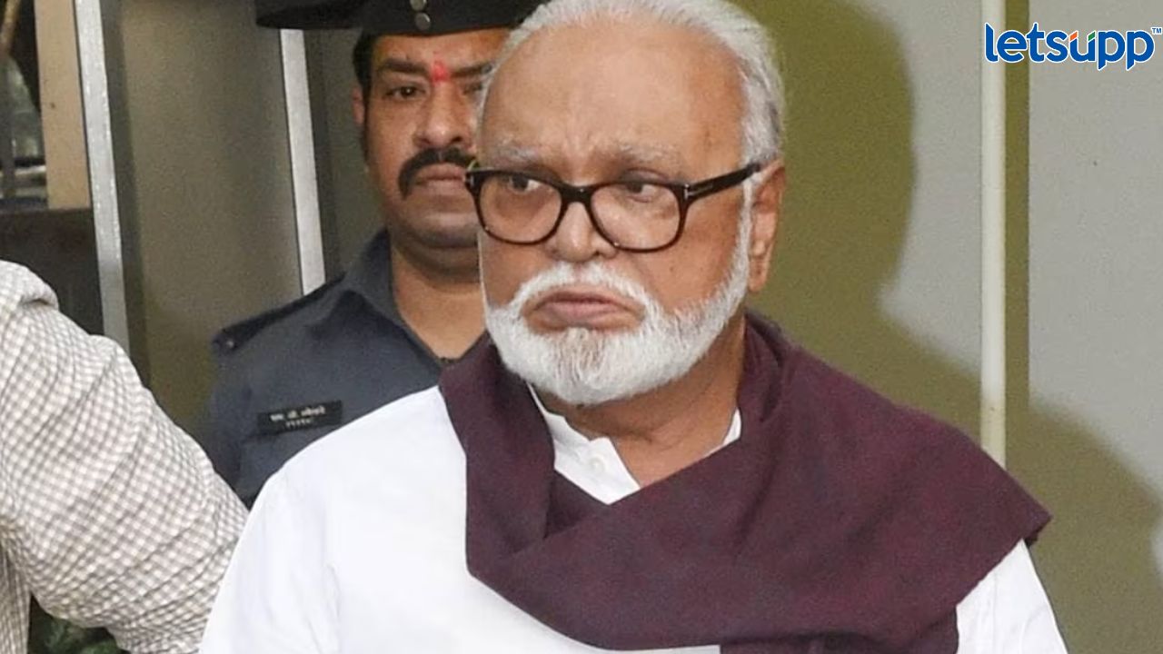 Chhagan Bhujbal : टोलचा वाद पेटला! गडकरींचा किस्सा सांगत भुजबळांनी राज ठाकरेंना सुनावलं Chhgagan Bhujbal