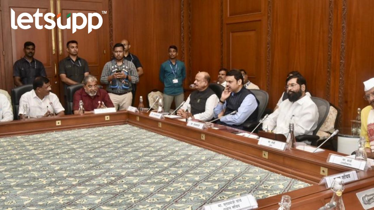 Maharashtra Cabinet Decisions : शिंदे सरकारचा मास्टरस्ट्रोक! वांद्रे-वर्सोवा सागरी सेतुला सावरकरांचं नाव Cm Eknath Shinde