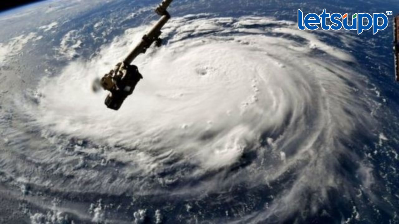Biporjoy Cyclone : बिपरजॉय चक्रीवादळामुळे गुजरात किनारपट्टी भागात ऑरेंज अलर्ट… Gujrat