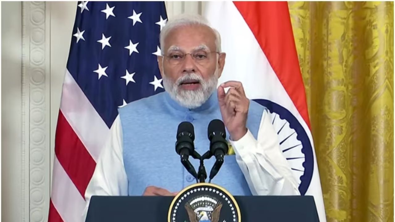 Video : भारतातील अल्पसंख्यांकांच काय? पत्रकाराच्या प्रश्नांवर मोदी म्हणाले, भारताच्या डीएनएत.. Pm Narendra Modi