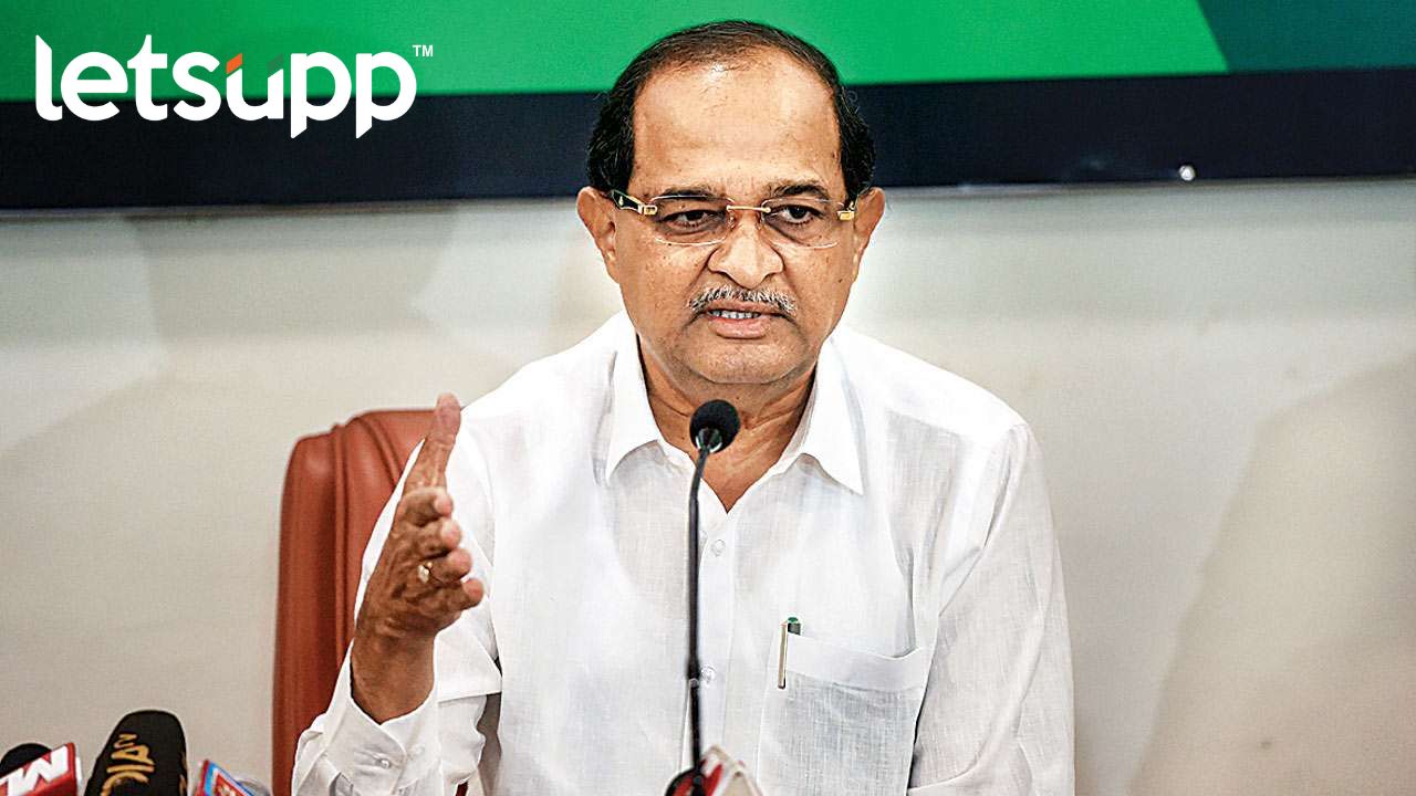 अधिकाऱ्यांना तंबी देण्याची मंत्री विखे पाटलांवर आली वेळ; वाळू विक्री केंद्रावर नक्की काय झालं? Radhakrushn