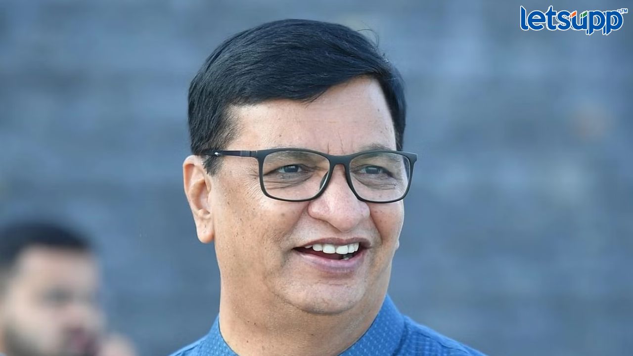 Ahmednagar News : ‘त्या’ तरुणाला मारताना तुम्ही गप्प का बसले? बाळासाहेब थोरातांचा विखेंना सवाल Thorat On Vikhe