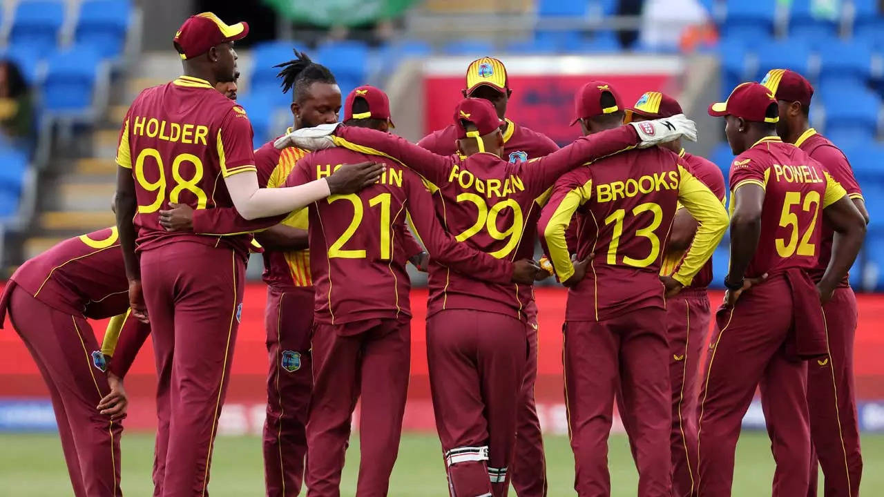 West Indies out of World Cup 2023: विश्वविजेता वेस्ट इंडिज, 48 वर्षांत प्रथमच विश्वचषकातून बाहेर