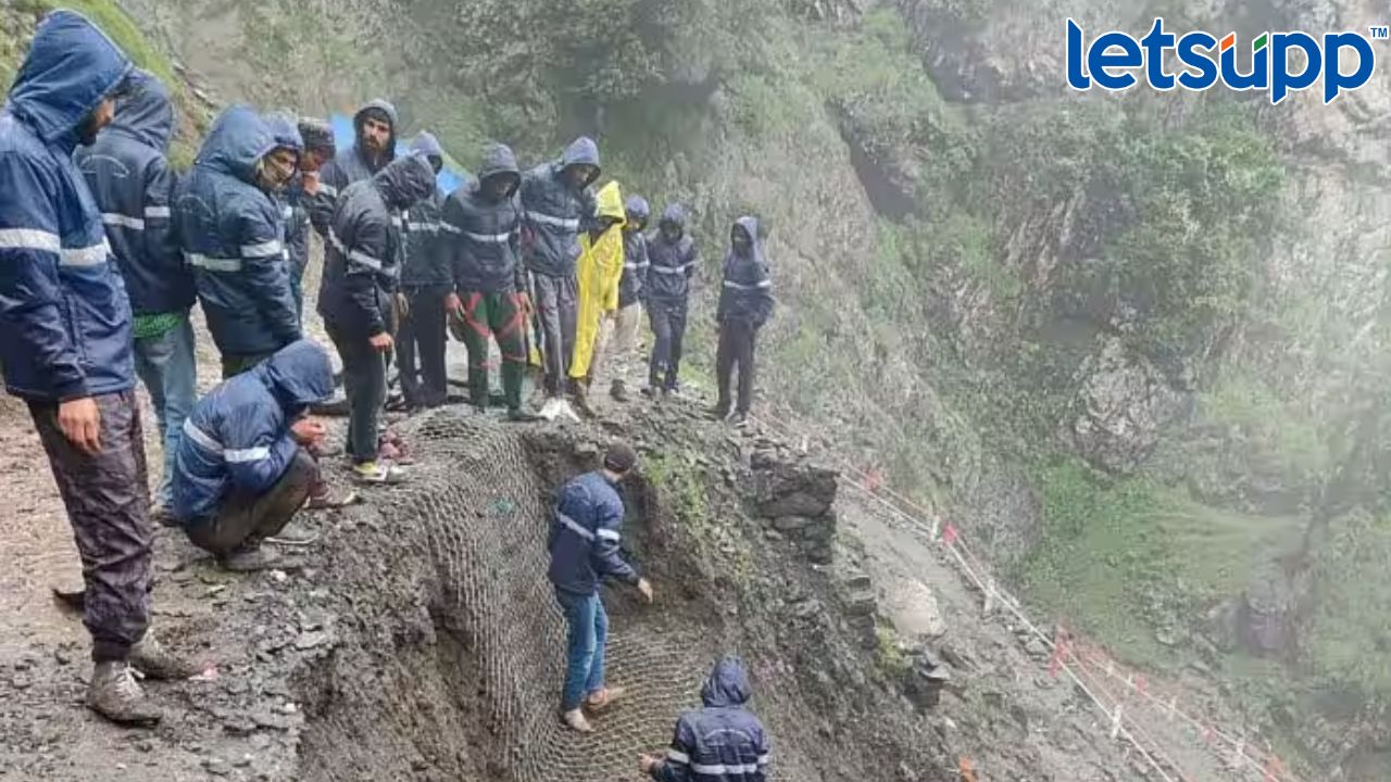 काश्मीरपासून उत्तराखंडपर्यंत पावसाचा कहर; भूस्खलनामुळे अमरनाथ यात्रा स्थगित Amarnath Yatra