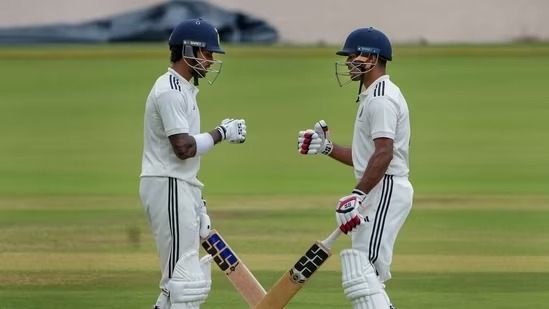 Duleep Trophy 2023: सामना जिंकण्यासाठी वेळ वाया घातला? दुलीप ट्रॉफीच्या सेमीफायनलवरून वाद WhatsApp Image 2023 07 09 At 5.24.07 PM