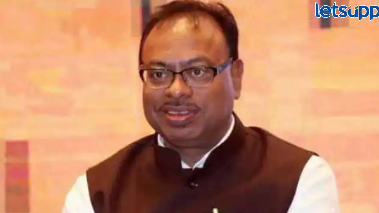 लाठीचार्ज केल्यानं विरोधकांची गृहमंत्र्यांवर टीका, बावनकुळे म्हणतात, ‘फडणवीस हे मराठा समाजाच्या….’ Bawankule