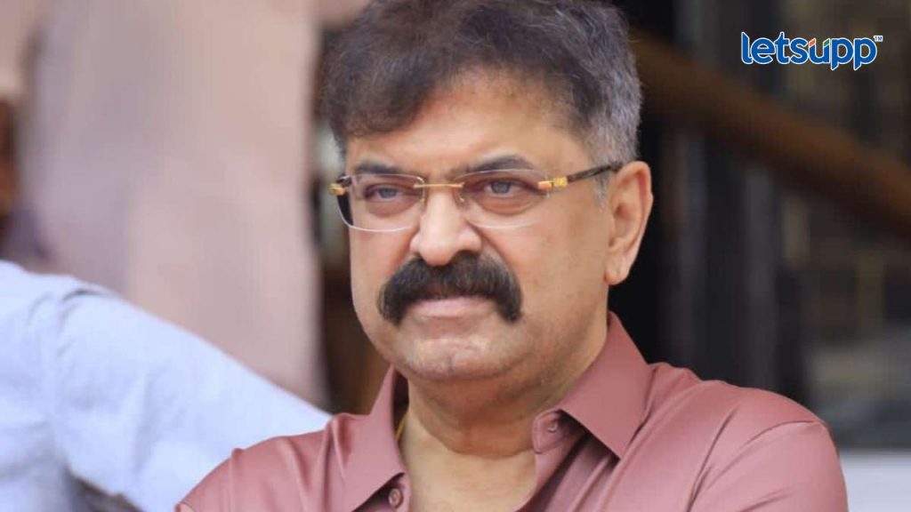 पक्षासाठी अजित पवारांनी काहीही केलेलं नाही; सुनावणी दरम्यान आव्हाडांनी केले आरोप