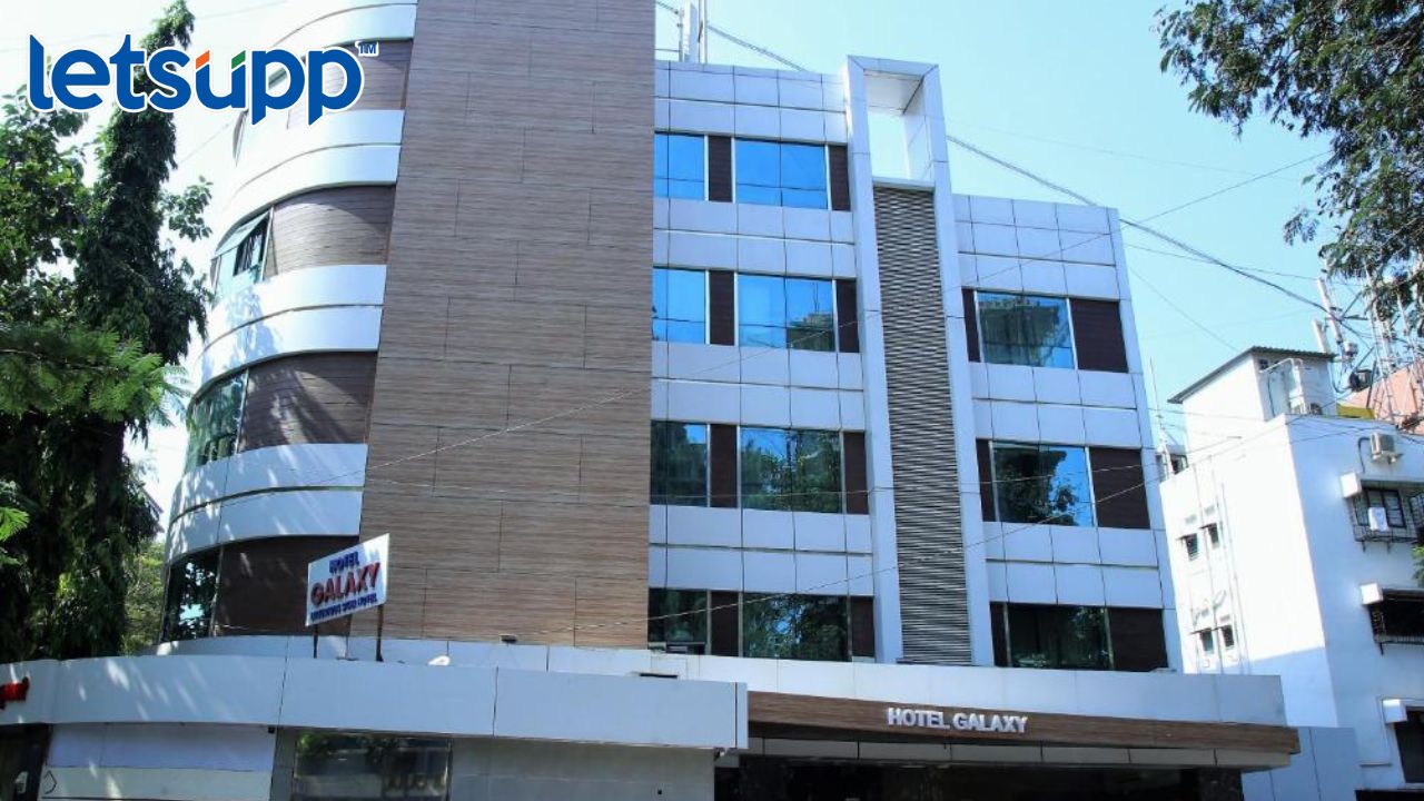 मोठी बातमी; सांताक्रूझमधील गॅलेक्सी हॉटेलला आग, 3 जणांचा मृत्यू Galaxy Hotel