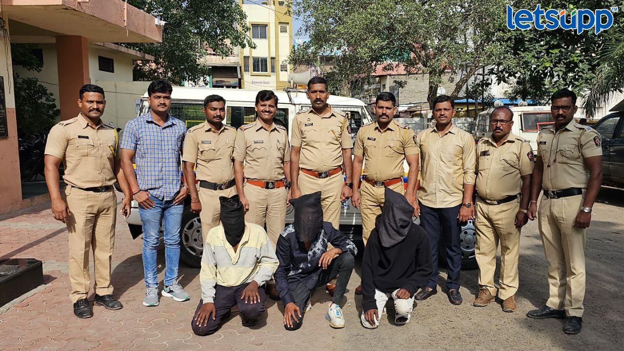 नगरमध्ये मध्यरात्री प्रवाशांवर दरोडा, पळून गेलेले 3 दरोडेखोर अवघ्या दोन तासात जेरबंद Untitled Design (2)