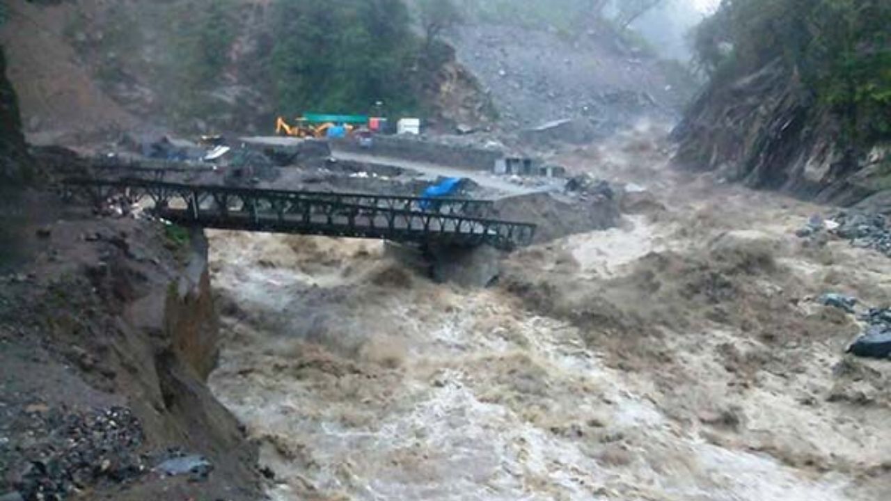 Uttarakhand Flood : मोठी दुर्घटना! उत्तराखंडमध्ये पुरामुळे चार जणांचा मृत्यू; 15 लोक बेपत्ता