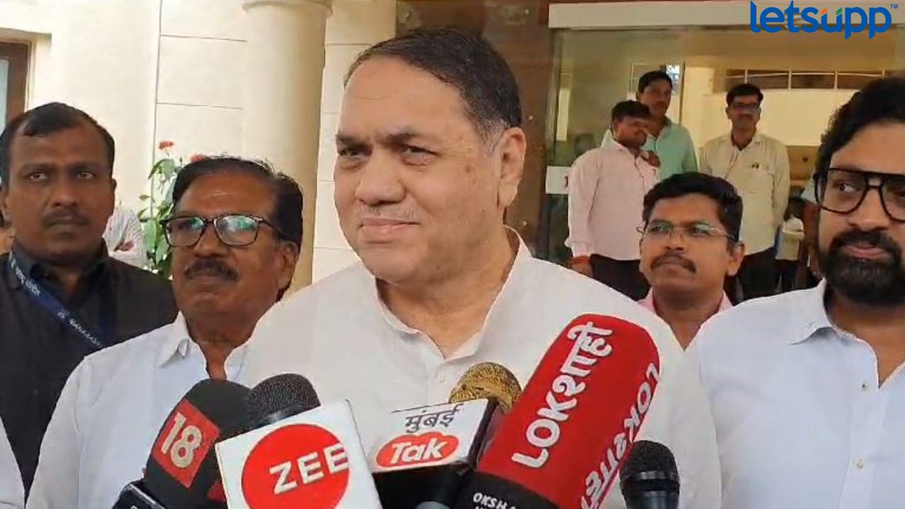 आंदोलनाचे विरोधक राजकारण करतायत का? वळसे पाटलांची फडणवीसांपेक्षा वेगळी भूमिका DILIP WASLE