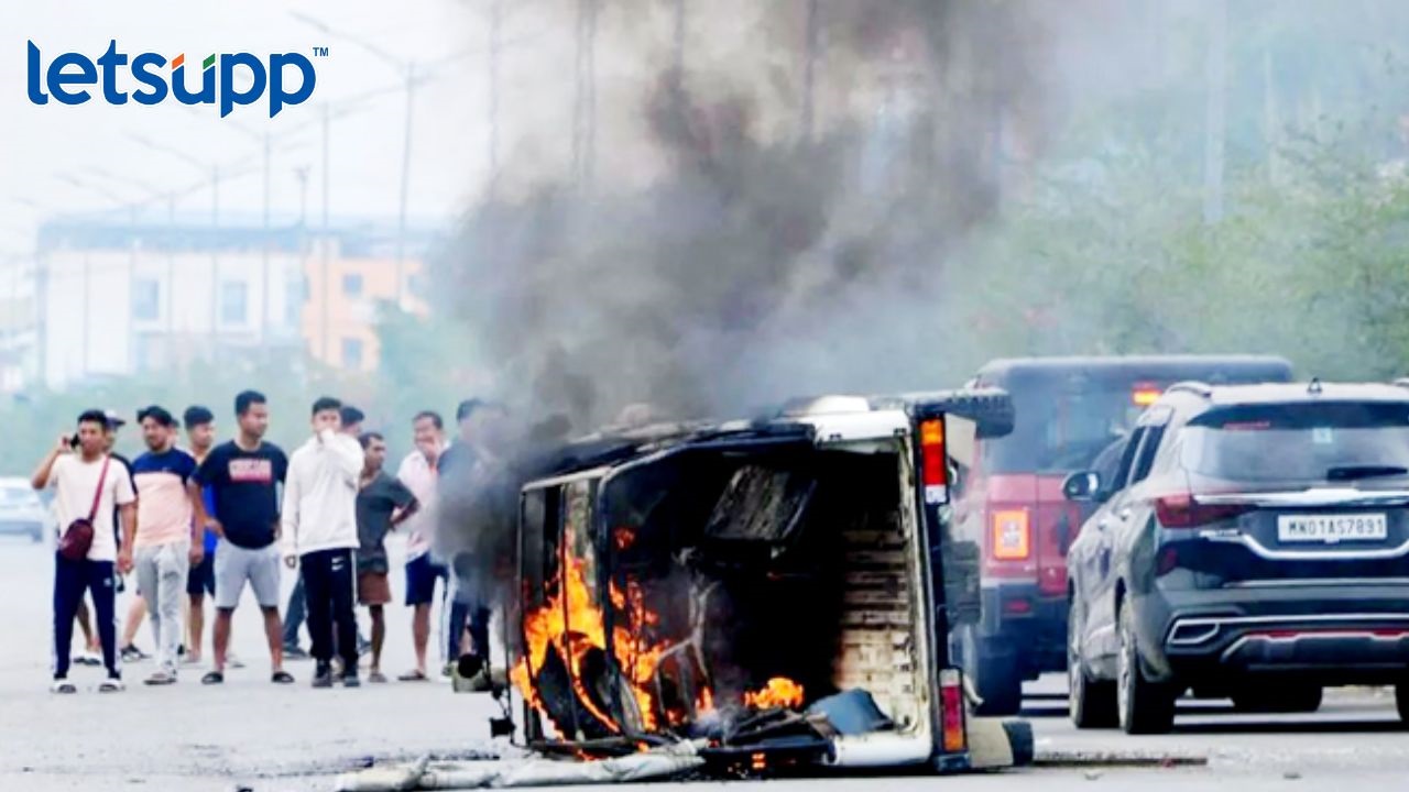 Manipur Violence : मणिपुरात भडकलेली आग विझेना! दोन्ही समुदायाकडून गोळीबार; 8 जण ठार Manipur Violence